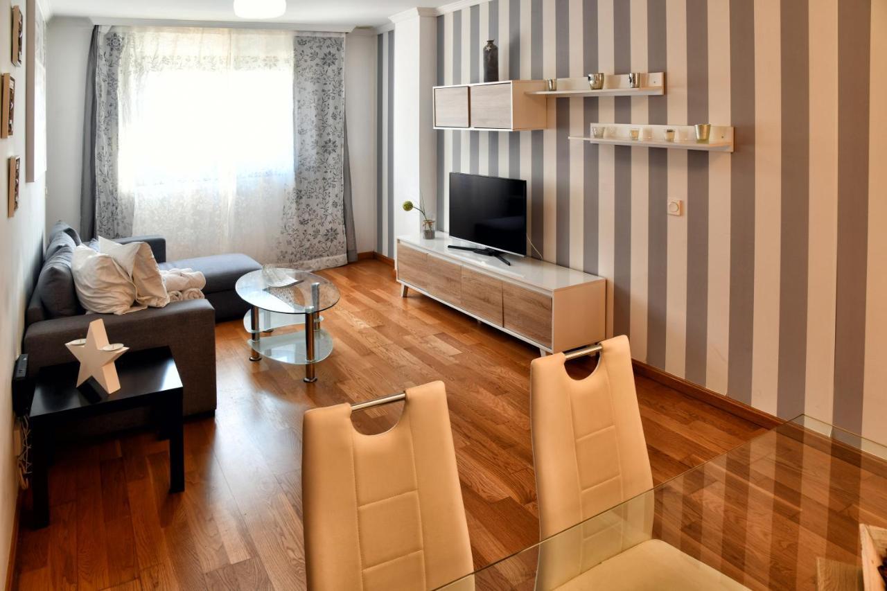 Wonderstays Apartamentos La Estacion Malaga Exterior photo