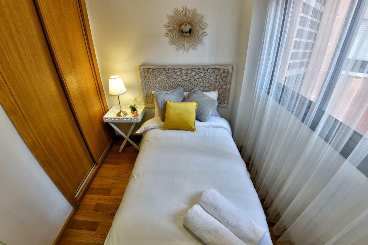 Wonderstays Apartamentos La Estacion Malaga Exterior photo
